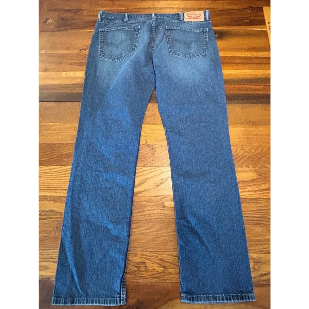 Levis levis 511